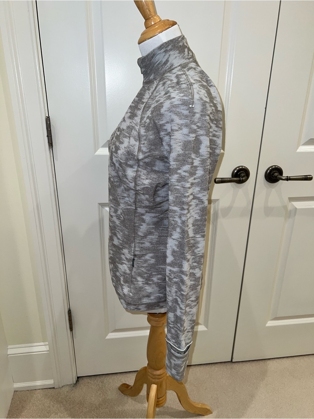 VGUC lululemon it’s Rulu run half-zip pullover - Picture 3 of 6